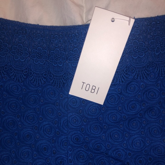 Tobi Shorts - Picture 2 of 5
